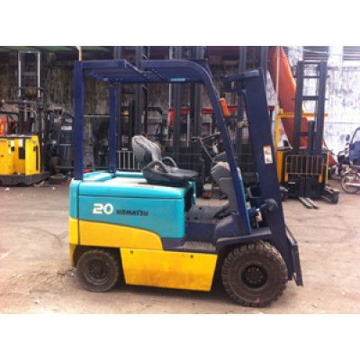 Xe nâng điện KOMATSU 2T-3M